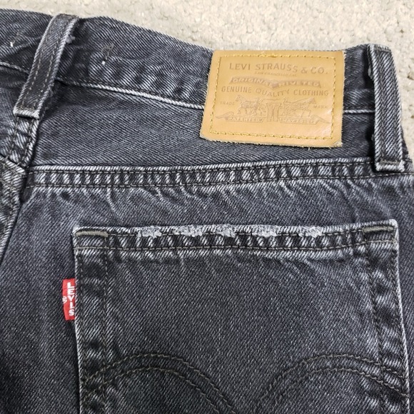 Levi's Wedgie Straight Jeans Women 26x28 Black Raw Hem Premium - Picture 8 of 14